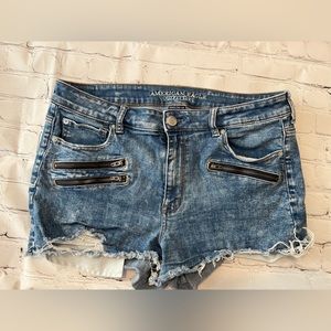 American eagle shorts. Size 16